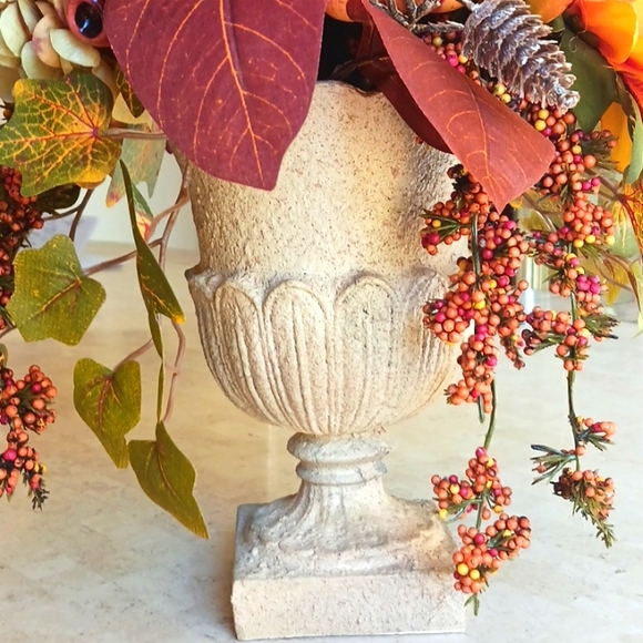 Harvest faux Floral display in "urn", Beautiful Autum colors by Valeri/Qvc, New - Picture 2 of 9